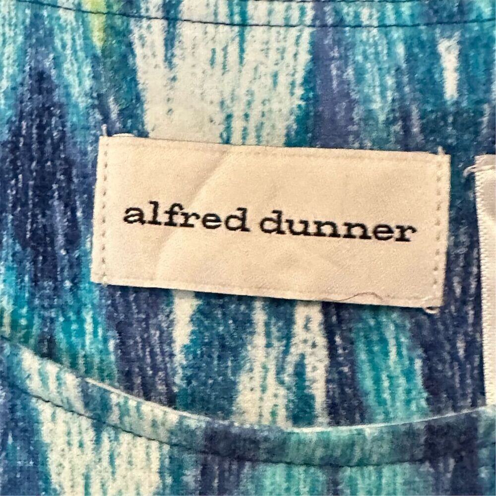 Alfred Dunner Women's Blue Geometric 3/4‎ Sleeve Blouse Size M - Picture 4 of 8